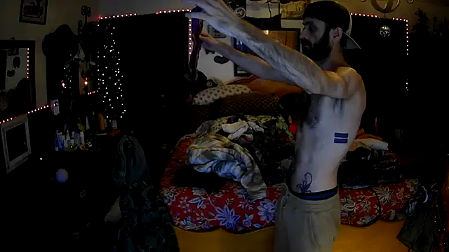 Snapshot of HarmoniousPhantasm3 chatting on November 5, 2025, 8:42 pm HarmoniousPhantasm3 online show from November 5, 2025, 8:42 pm