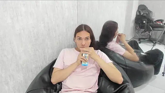 Almaazz online show from November 20, 2025, 7:57 pm