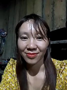 bonnie-00 online show from April 23, 2026, 12:40 pm