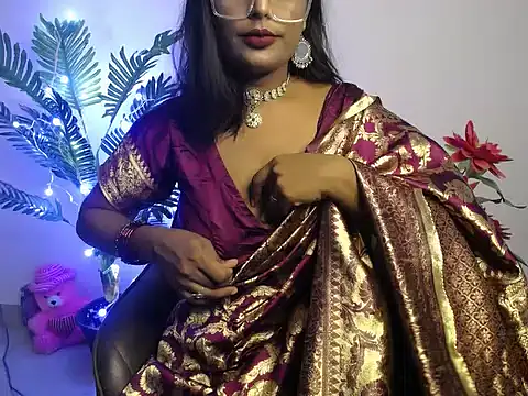 Snapshot of Naughtyy_stripgirl chatting on September 23, 2025, 4:21 pm Naughtyy stripgirl online show from September 23, 2025, 4:21 pm