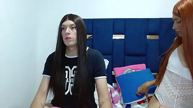 Snapshot of PinkLuna_LolaBloom chatting on March 13, 2026, 2:07 am PinkLuna LolaBloom online show from March 13, 2026, 2:07 am