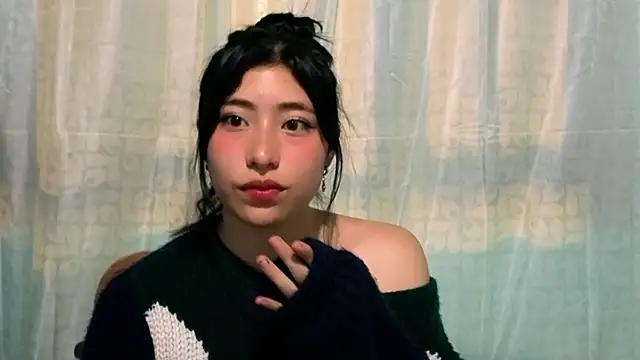 Snapshot of Sullyoonn chatting on November 7, 2025, 11:49 pm Sullyoonn online show from November 7, 2025, 11:49 pm