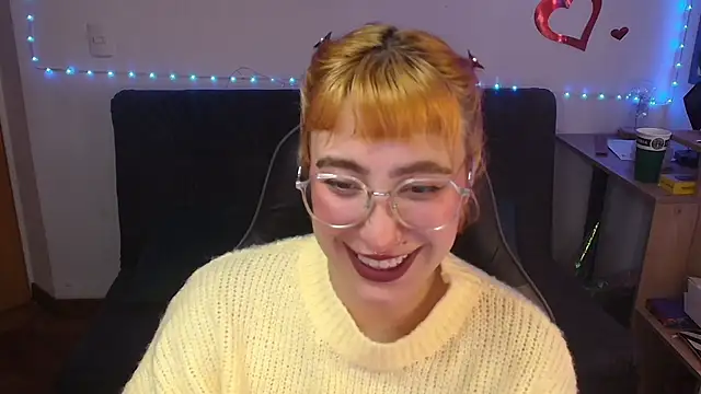 Snapshot of Miacatsito3 chatting on June 24, 2026, 9:03 pm Miacatsito3 online show from June 24, 2026, 9:03 pm
