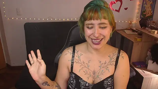 Snapshot of Miacatsito3 chatting on July 11, 2026, 4:10 pm Miacatsito3 online show from July 11, 2026, 4:10 pm