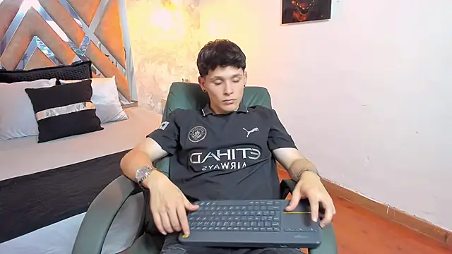 Snapshot of kraven_lust chatting on October 31, 2025, 3:07 am kraven lust online show from October 31, 2025, 3:07 am