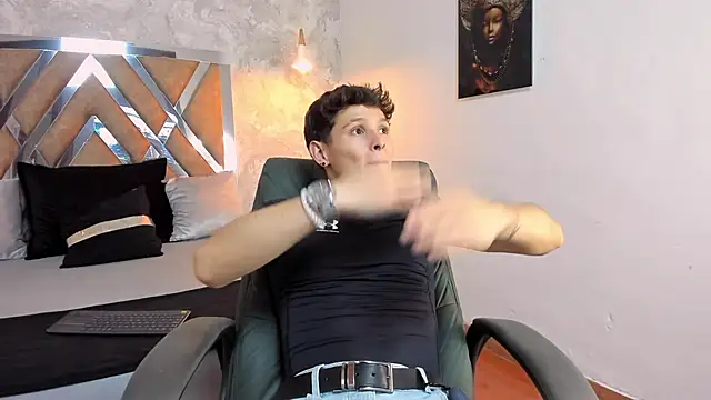 Snapshot of kraven_lust chatting on November 12, 2025, 3:07 am kraven lust online show from November 12, 2025, 3:07 am