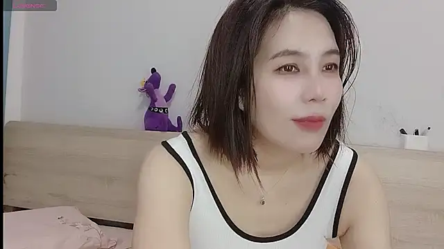 Snapshot of Miraitowa_ chatting on July 20, 2026, 7:33 am Miraitowa online show from July 20, 2026, 7:33 am