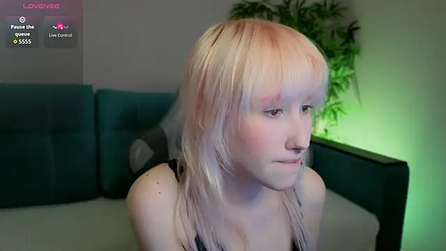 evlica online show from March 6, 2026, 3:08 pm