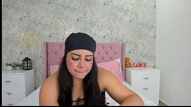 SienaWild online show from November 6, 2025, 4:35 am