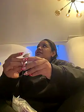 SienaWild online show from November 22, 2025, 3:05 am