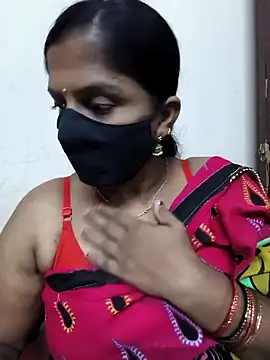 Snapshot of Sowjanya-telugu chatting on October 26, 2025, 5:30 pm Sowjanya-telugu online show from October 26, 2025, 5:30 pm