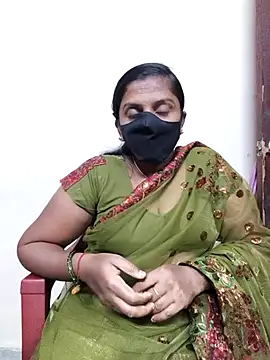 Snapshot of Sowjanya-telugu chatting on January 13, 2026, 6:46 pm Sowjanya-telugu online show from January 13, 2026, 6:46 pm