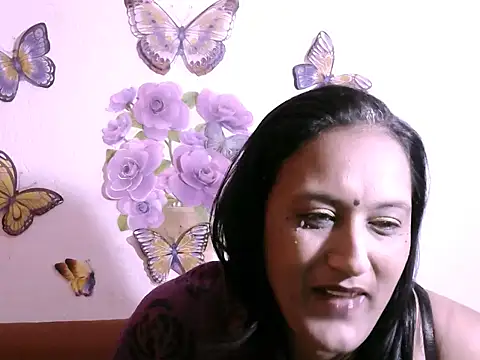 Snapshot of Indiansexyboobs18 chatting on September 18, 2025, 7:32 am Indiansexyboobs18 online show from September 18, 2025, 7:32 am