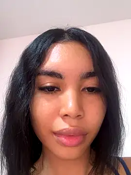 Snapshot of karolaalcendra chatting on September 19, 2025, 5:24 pm karolaalcendra online show from September 19, 2025, 5:24 pm