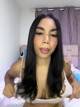 Snapshot of karolaalcendra chatting on November 27, 2025, 5:09 am karolaalcendra online show from November 27, 2025, 5:09 am