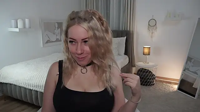 Snapshot of sandraa_cole chatting on October 8, 2025, 1:31 pm sandraa cole online show from October 8, 2025, 1:31 pm