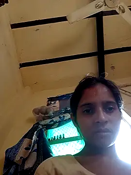 Snapshot of Saloni-Gupta chatting on October 19, 2025, 7:09 am Saloni-Gupta online show from October 19, 2025, 7:09 am