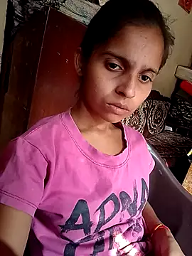 Snapshot of Saloni-Gupta chatting on October 21, 2025, 8:59 am Saloni-Gupta online show from October 21, 2025, 8:59 am