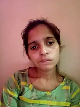 Snapshot of Saloni-Gupta chatting on October 27, 2025, 7:51 pm Saloni-Gupta online show from October 27, 2025, 7:51 pm