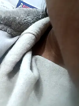 Snapshot of Saloni-Gupta chatting on January 16, 2026, 1:04 pm Saloni-Gupta online show from January 16, 2026, 1:04 pm