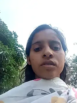 Snapshot of Saloni-Gupta chatting on March 27, 2026, 11:21 am Saloni-Gupta online show from March 27, 2026, 11:21 am