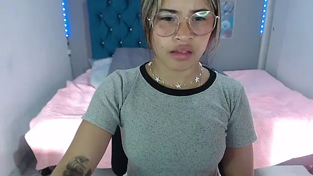 mia sexgirl online show from June 2, 2026, 12:18 pm