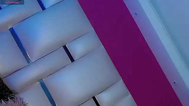 JessiscaWalker online show from February 9, 2026, 8:35 pm