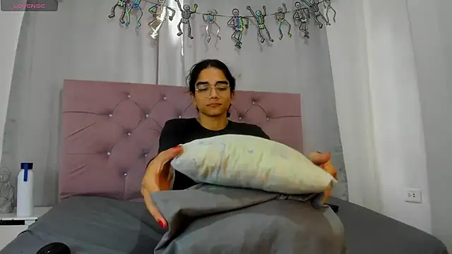 EthanBlackwoodd online show from November 7, 2025, 8:09 pm