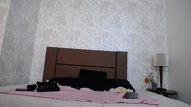 Ava Raye online show from May 14, 2026, 6:47 pm