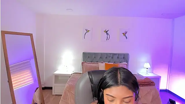 Snapshot of Sofia_collen_ chatting on October 29, 2025, 7:48 pm Sofia collen online show from October 29, 2025, 7:48 pm