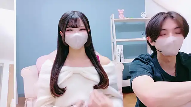 Snapshot of Ruru-shuv chatting on November 26, 2025, 8:37 am Ruru-shuv online show from November 26, 2025, 8:37 am