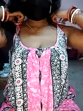 Snapshot of Bengalibeauty96 chatting on March 26, 2026, 4:56 pm Bengalibeauty96 online show from March 26, 2026, 4:56 pm