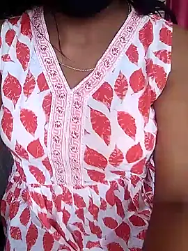 Snapshot of Bengalibeauty96 chatting on March 28, 2026, 4:12 am Bengalibeauty96 online show from March 28, 2026, 4:12 am