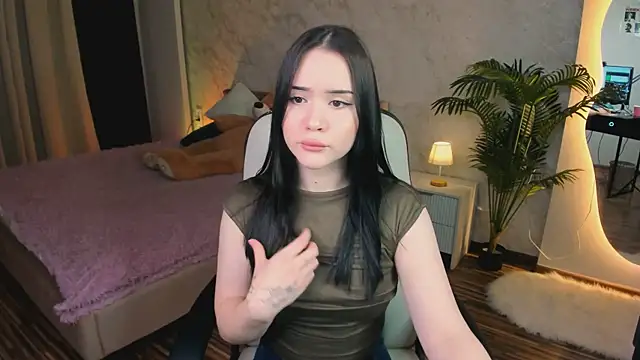  spicygirl online show from September 14, 2025, 1:54 pm