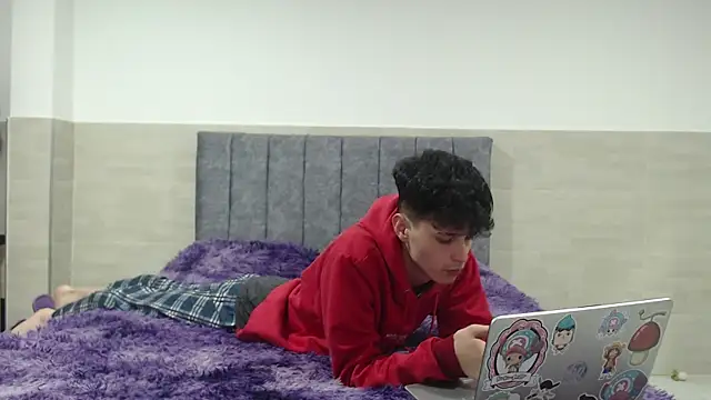  ruby red online show from November 24, 2025, 7:13 pm