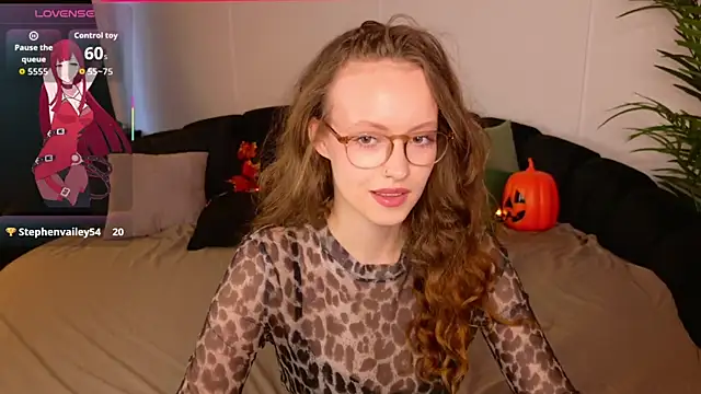 Snapshot of SallyPinkman chatting on October 21, 2025, 2:07 pm SallyPinkman online show from October 21, 2025, 2:07 pm