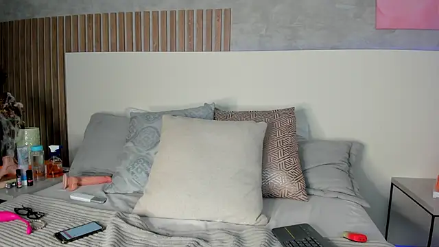 Snapshot of Amber_Santana chatting on October 19, 2025, 9:15 pm Amber Santana online show from October 19, 2025, 9:15 pm