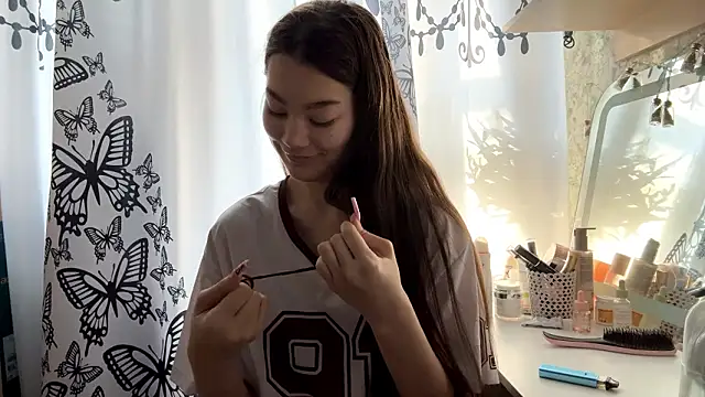 Cuteviola online show from February 11, 2026, 12:48 am