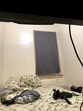 LeoPR00 online show from September 20, 2025, 10:33 pm