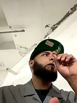 LeoPR00 online show from September 28, 2025, 12:38 am