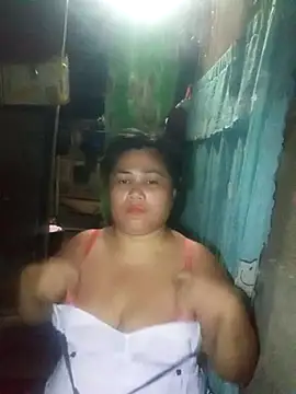 Snapshot of slutty_pinay12 chatting on October 15, 2025, 5:24 pm slutty pinay12 online show from October 15, 2025, 5:24 pm