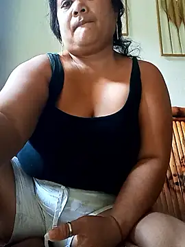 Snapshot of slutty_pinay12 chatting on January 13, 2026, 1:22 am slutty pinay12 online show from January 13, 2026, 1:22 am