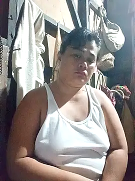 Snapshot of slutty_pinay12 chatting on February 7, 2026, 6:33 pm slutty pinay12 online show from February 7, 2026, 6:33 pm