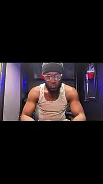 nymphoandthebeast69 online show from April 30, 2026, 7:09 pm