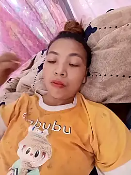 -Miu-98 online show from September 18, 2025, 5:53 am