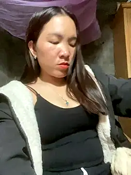 Luna-ass online show from November 26, 2025, 1:23 pm