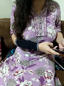 Snapshot of sassy_aly007 chatting on October 31, 2025, 2:29 pm sassy aly007 online show from October 31, 2025, 2:29 pm