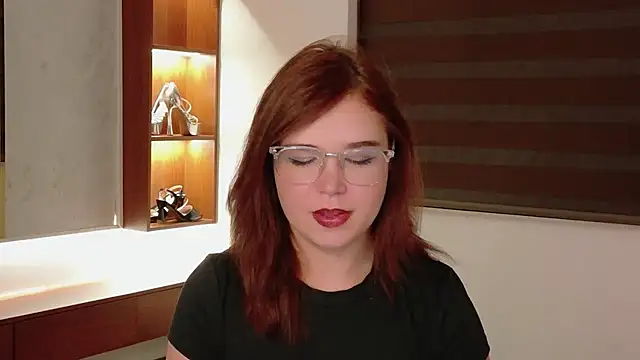 Snapshot of Lilith_Bonheur chatting on June 26, 2026, 8:13 pm Lilith Bonheur online show from June 26, 2026, 8:13 pm