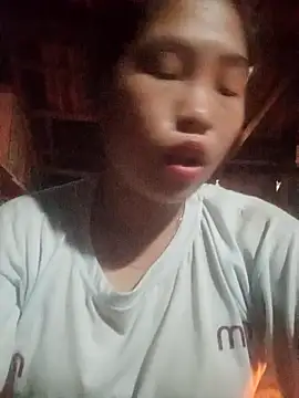 Luyen004 online show from October 4, 2025, 11:14 pm