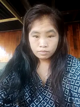 Luyen004 online show from October 5, 2025, 1:09 pm